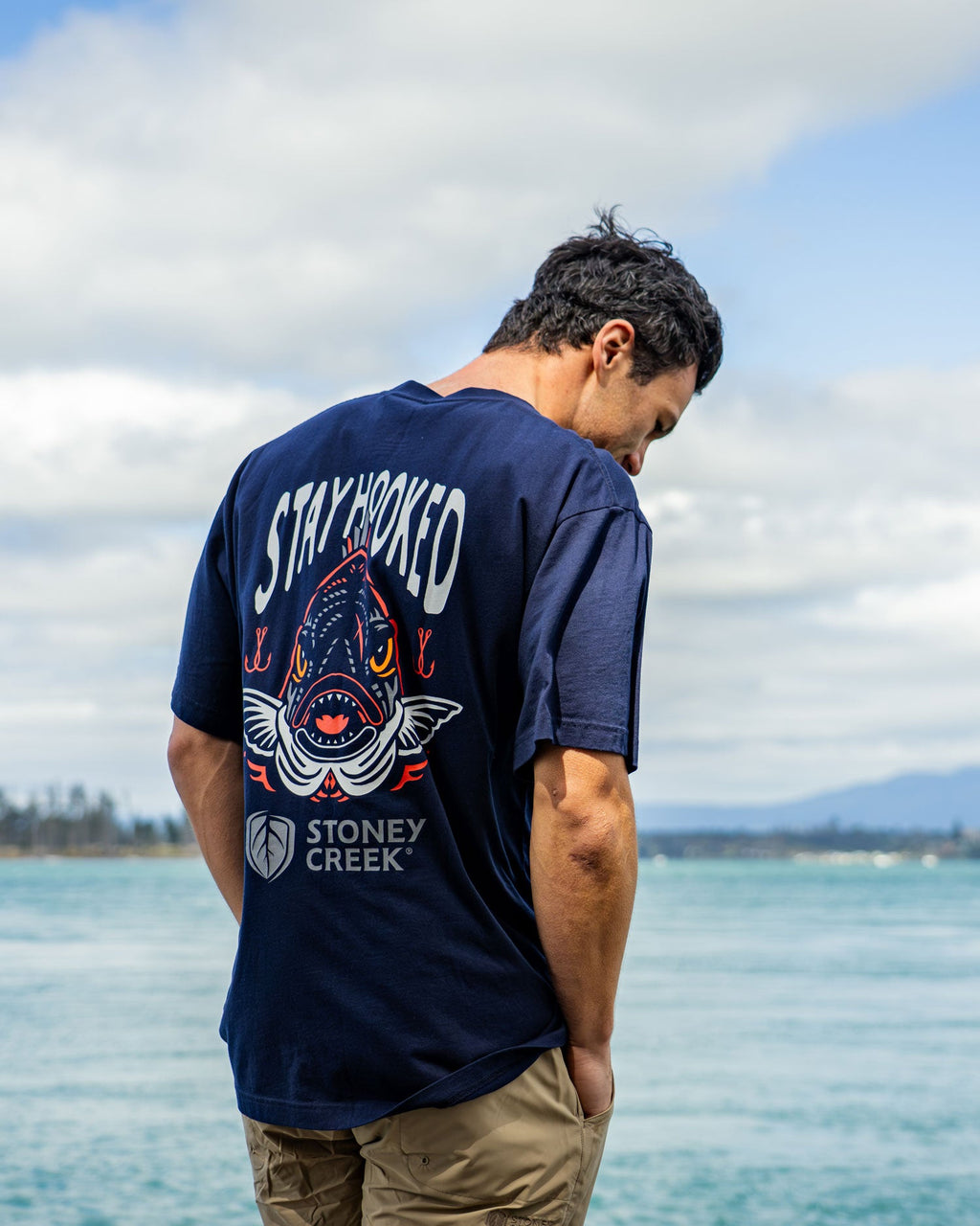 Men's Stay Hooked Snapper Tee